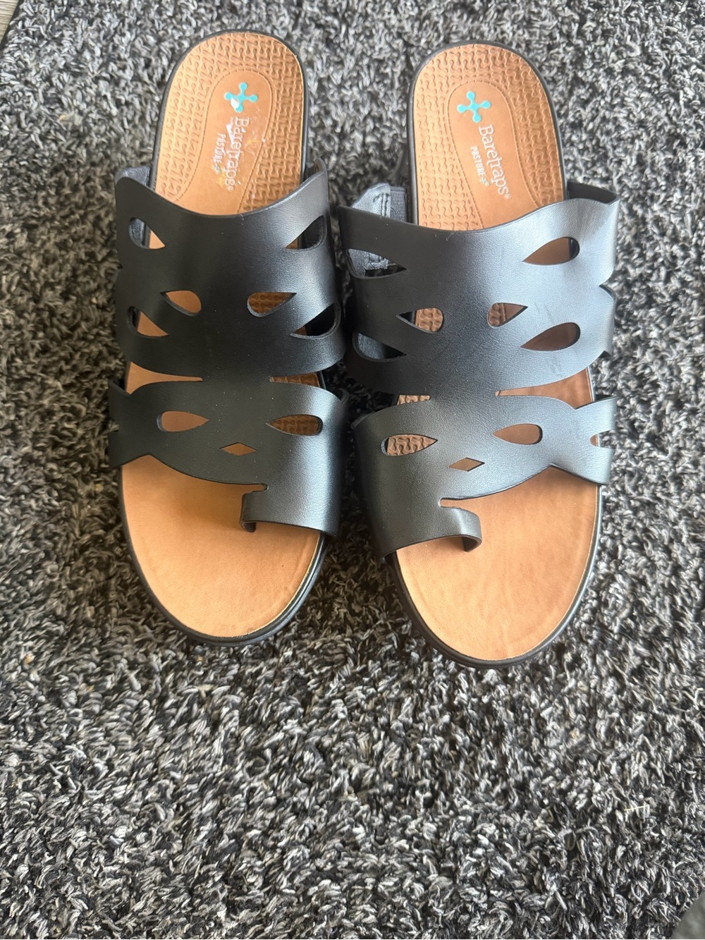 BareTraps Black Cutout Slide Sandals